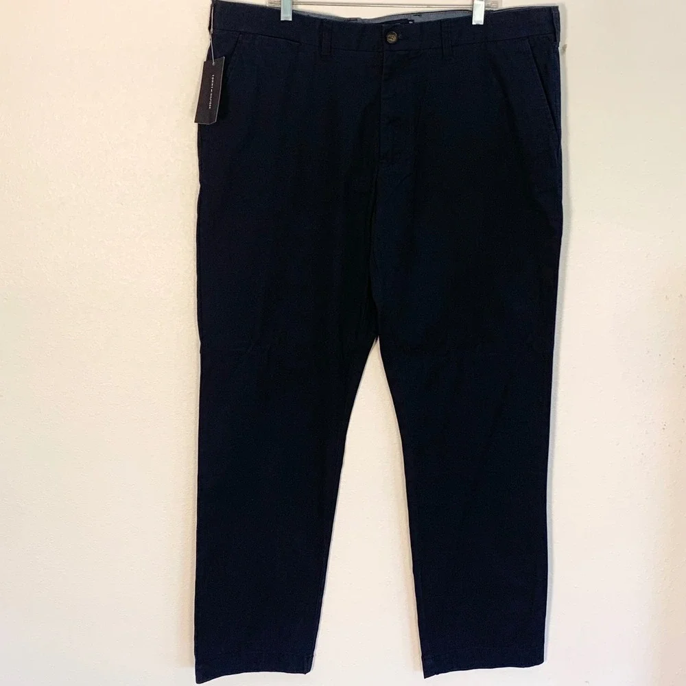 Tommy Hilfiger 40x32 Chino Pants Navy Tailored Fit NEW w tags (NWT) Mens 78C5757